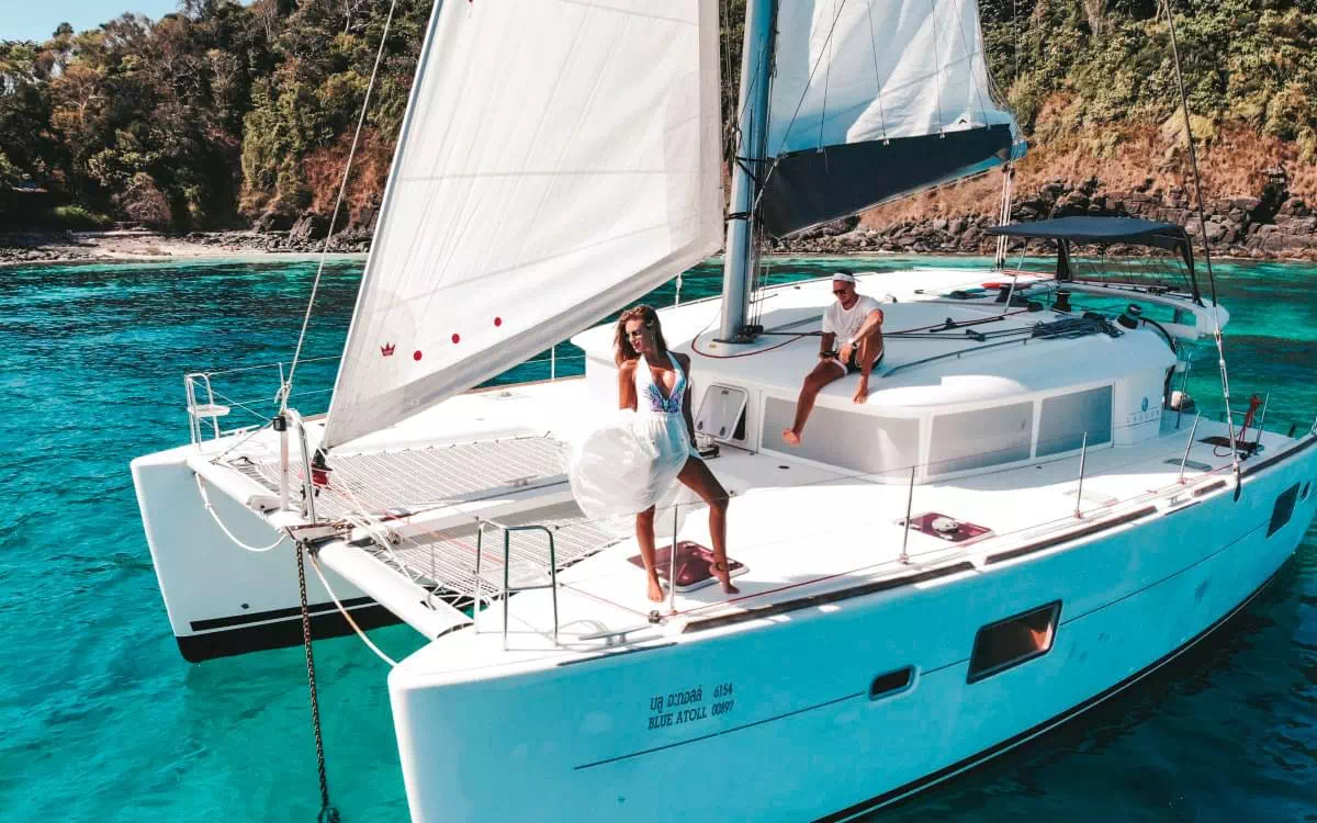 Аренда парусного катамарана Lagoon 400 в Краби вид 1