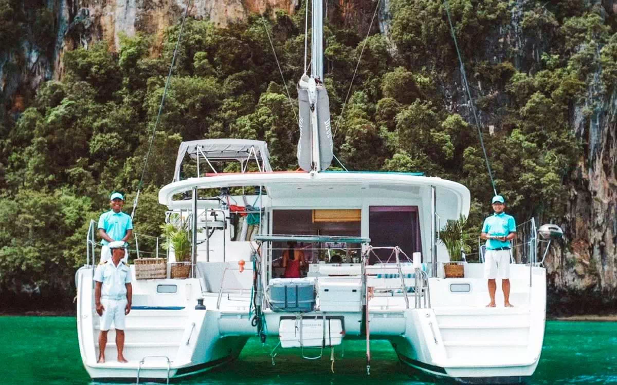 Аренда парусного катамарана Lagoon 400 в Краби вид 3