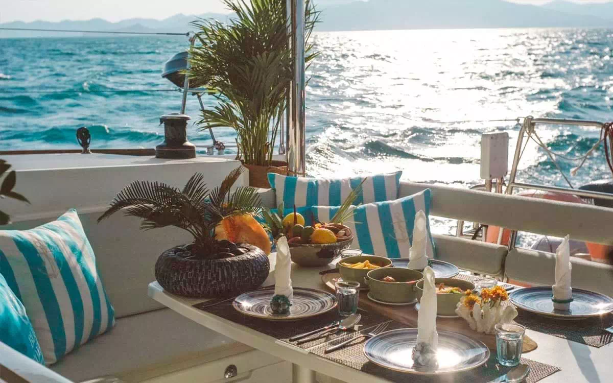 Аренда парусного катамарана Lagoon 400 в Краби вид 8