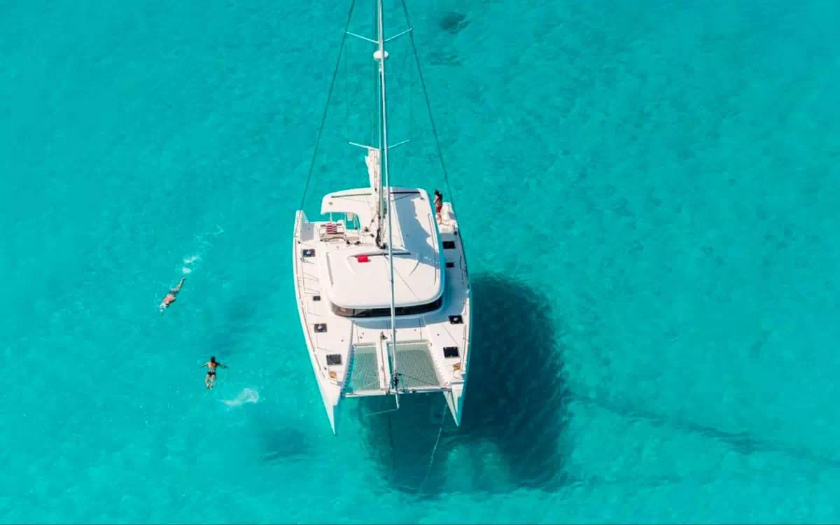 Аренда парусного катамарана Lagoon 400 в Краби вид 16